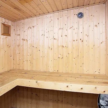 בית נופש Three-bedroom Holiday In 7