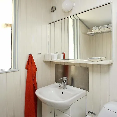 Three-bedroom Holiday In 7 * Ålbæk