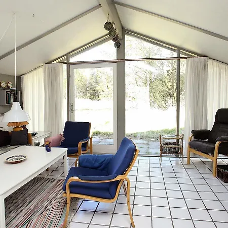 Three-bedroom Holiday In 7